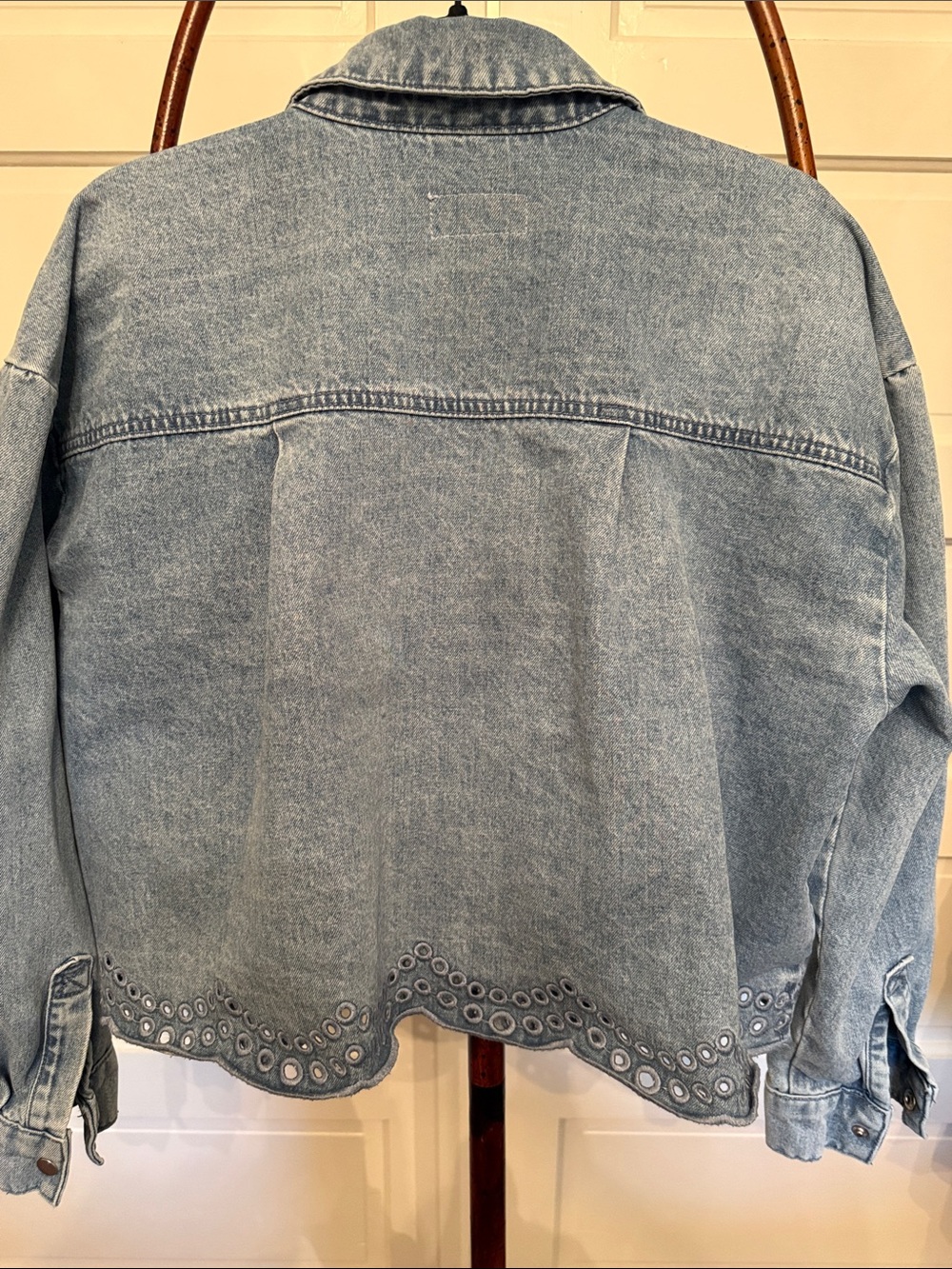 Jean Jacket XL cropped Oversized Scalloped Snap Front Shacket Light - Picture 7 of 10